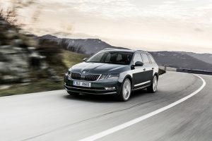 SKODA_OCTAVIA_Combi_ueberarbeitet_dynamisch_98442[1]