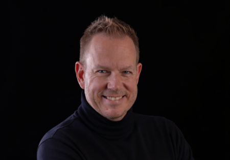 „Die Schweiz ist bei KI in der Umsetzung angekommen – aber KMU brauchen jetzt Tempo und Leitplanken“